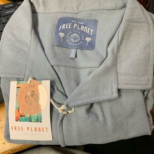 Free Planet Light Gray Button-Up